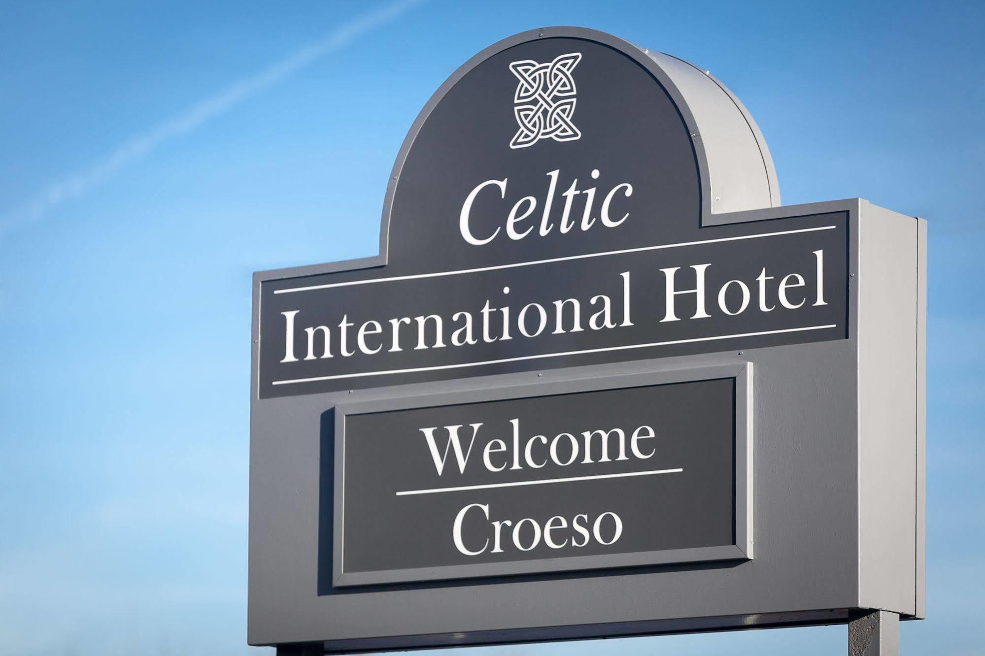 Celtic International Hotel Cardiff Airport Barry Ngoại thất bức ảnh